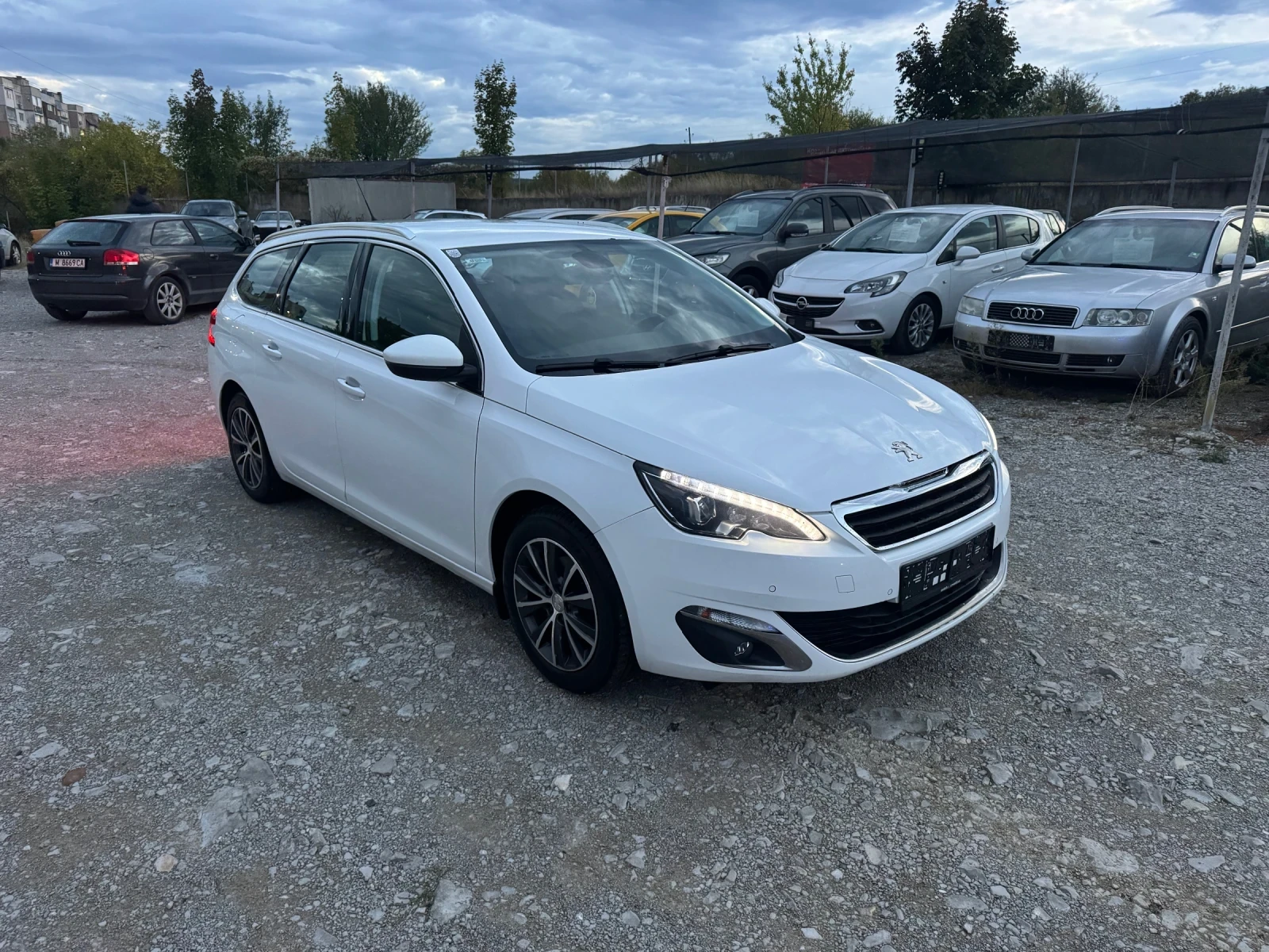 Peugeot 308 1.6HDI Face | Mobile.bg — изображение 1