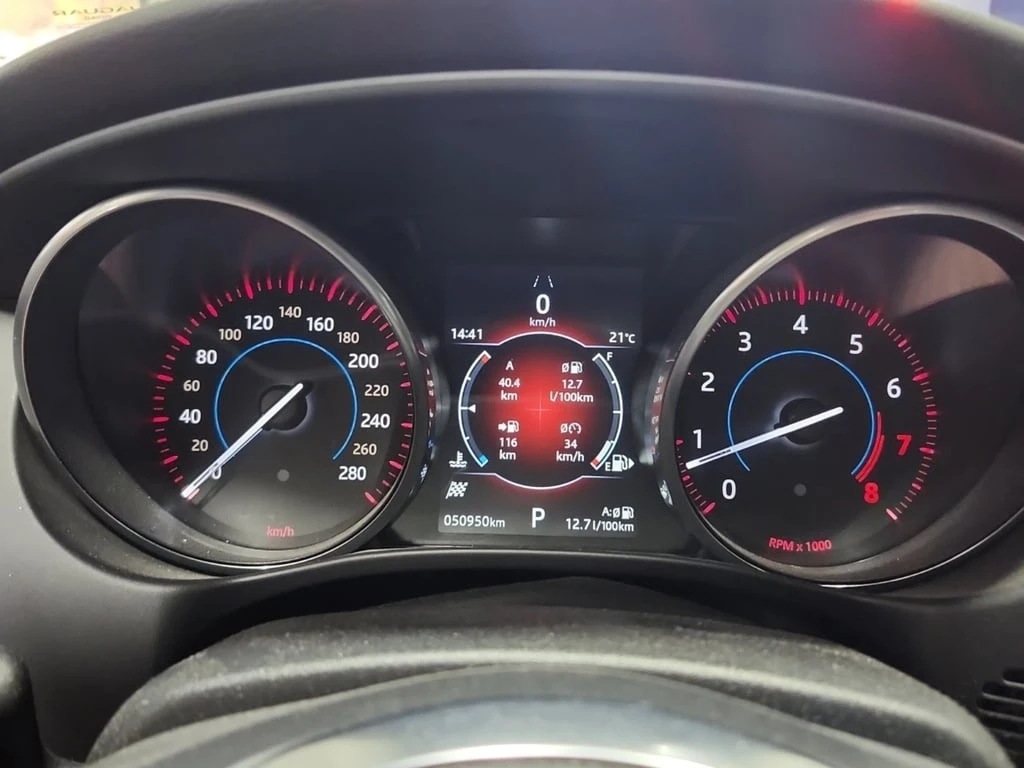 Jaguar XE * PRESTIGE * CARFAX * БЕЗ ПЪРВОНАЧАЛНА ВНОСКА - изображение 9