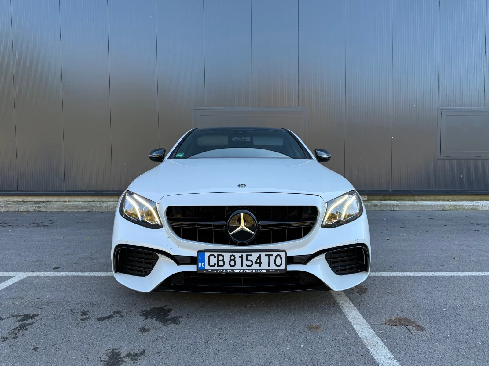 Mercedes-Benz E 220 ///AMG 63s Optic/FullDigitall/Ambient/Exclusive - изображение 2