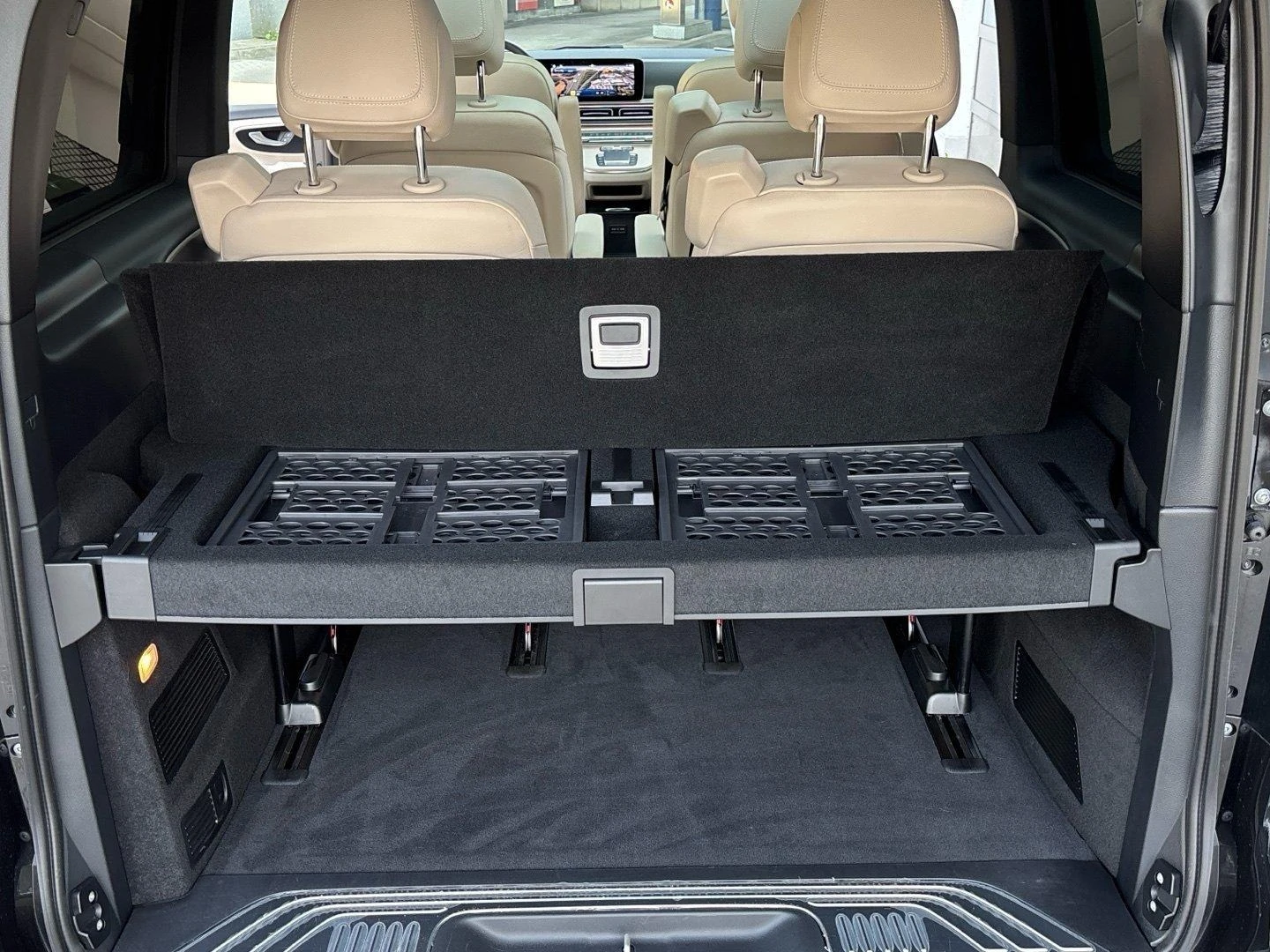 Mercedes-Benz V 300 d/AMG/4MATIC/LONG/AVANTGARDE/BURM/PANO/360 | Mobile.bg � ����������� 17