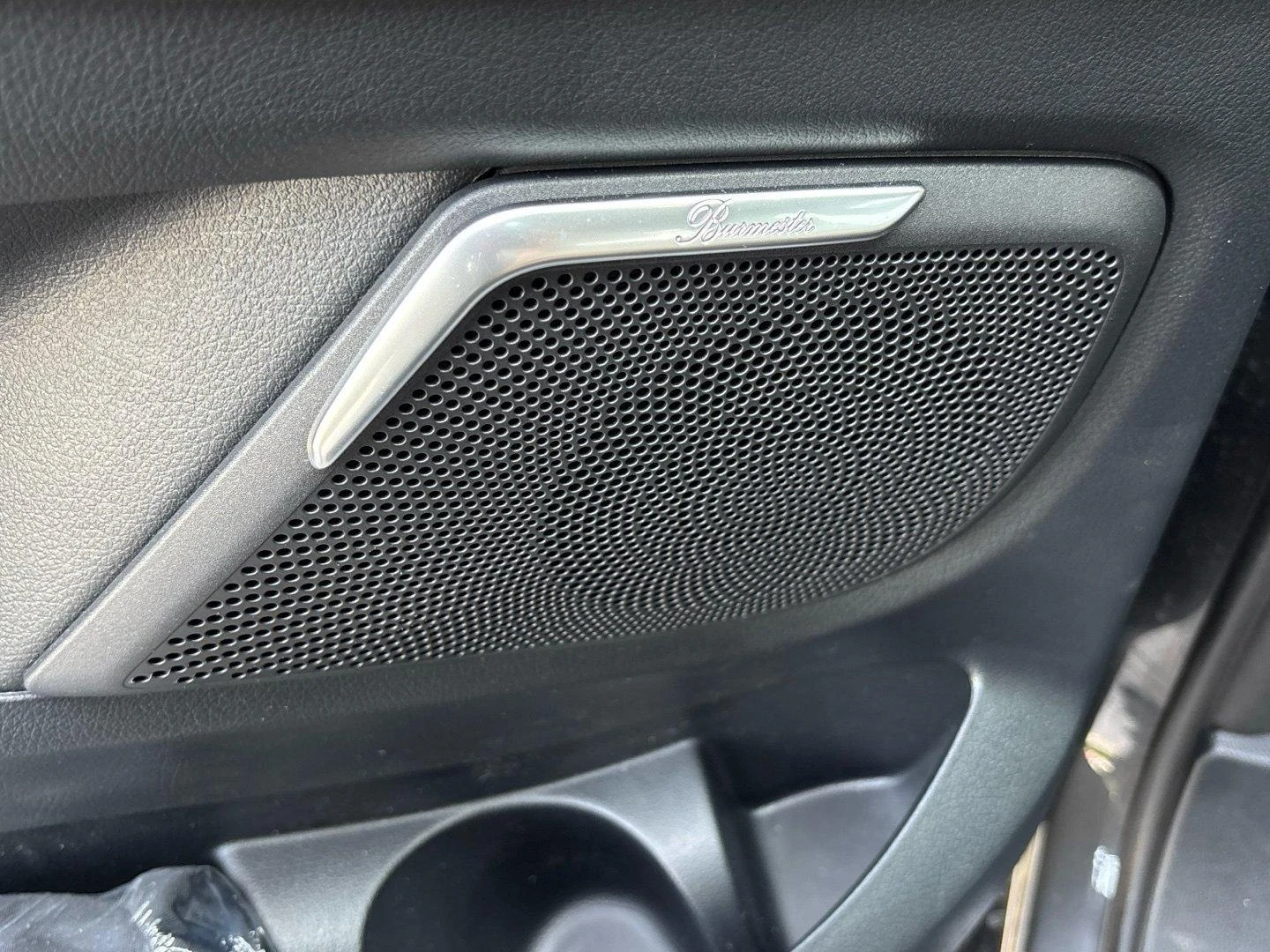 Mercedes-Benz V 300 d/AMG/4MATIC/LONG/AVANTGARDE/BURM/PANO/360 - изображение 9