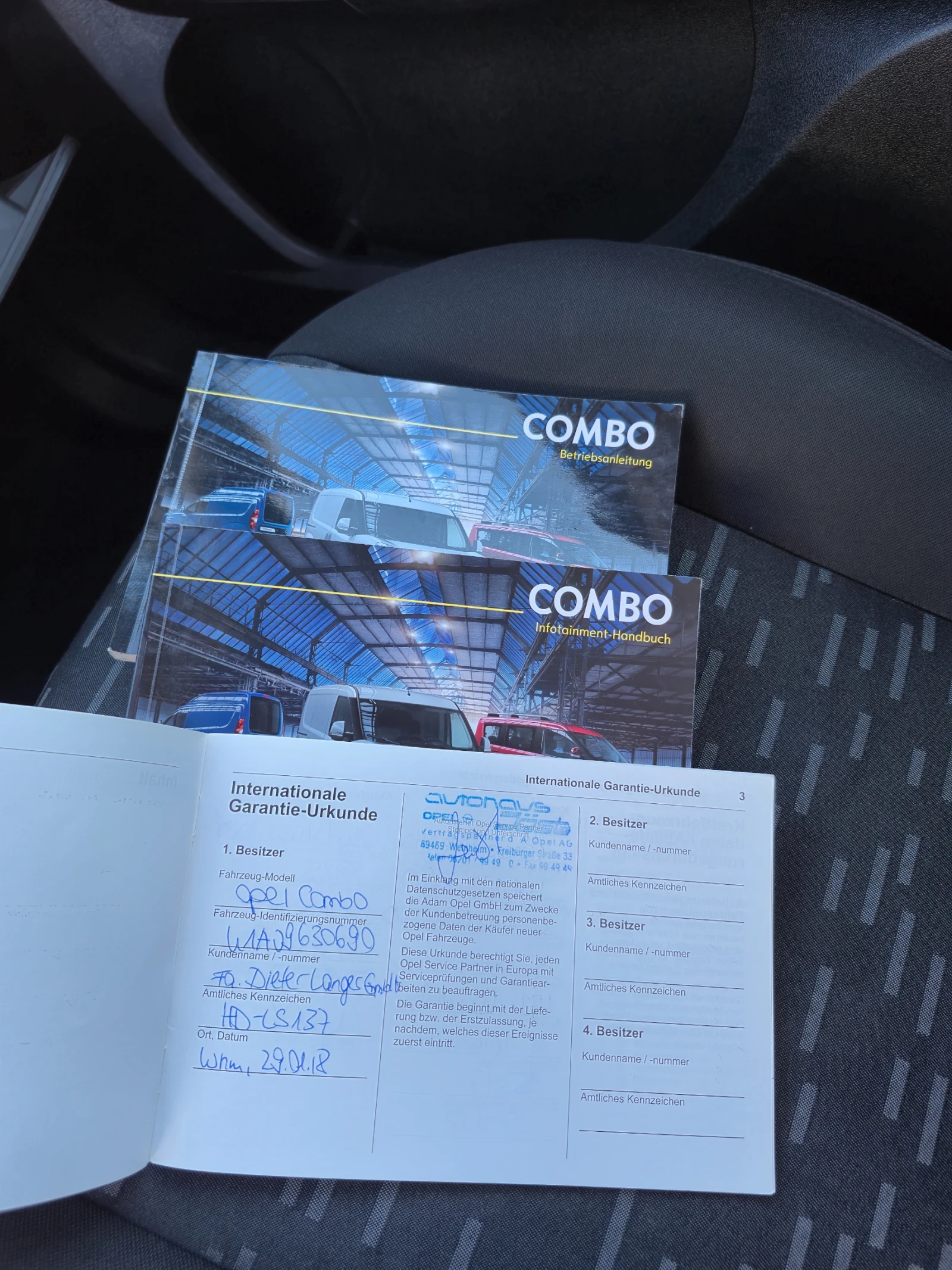 Opel Combo 1.3 CDTI 90kc, снимка 11 - Автомобили и джипове - 54209667