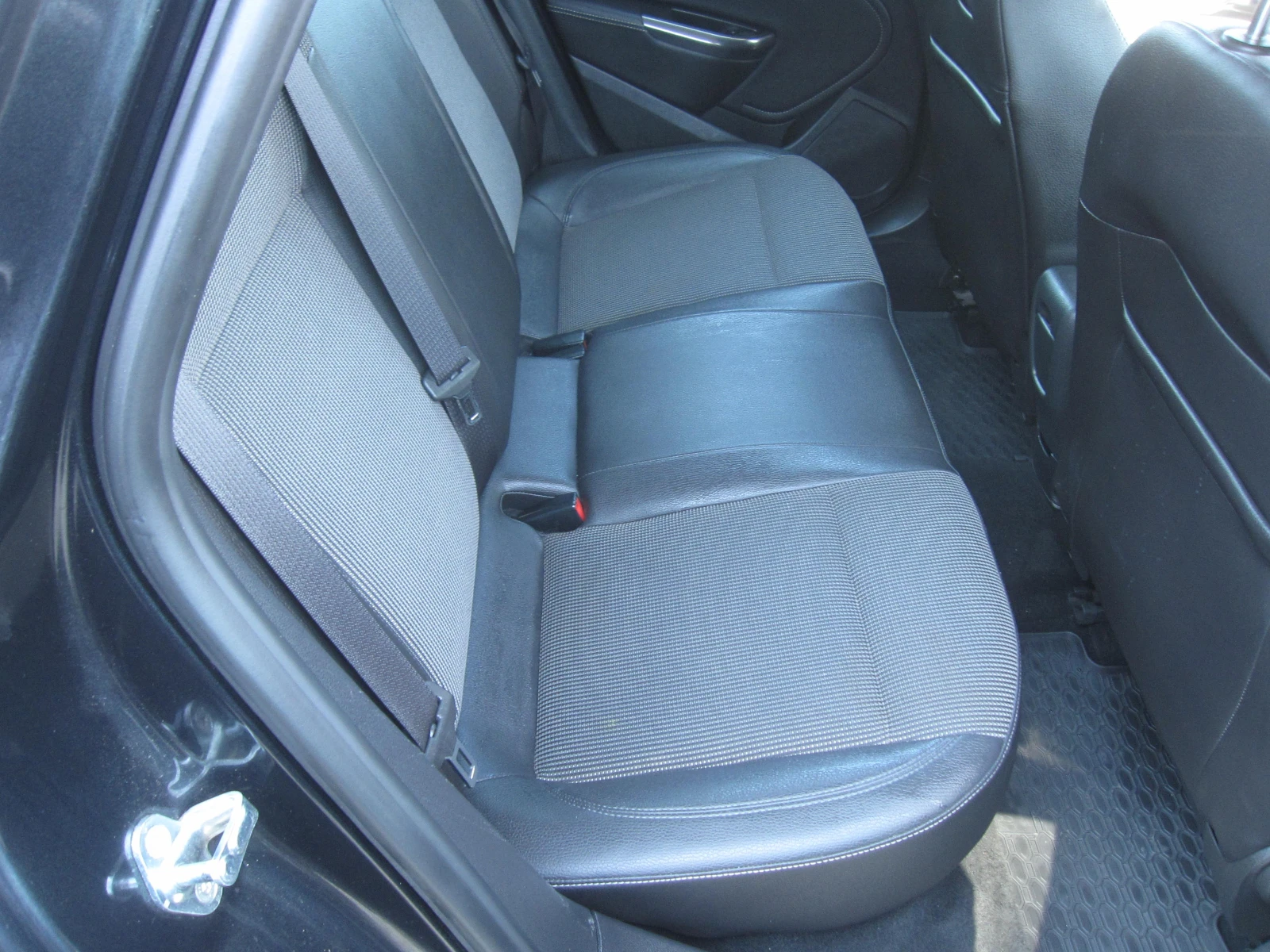 Opel Astra 1, 4-Cosmo, Limited Edition, NAVI, Кожа, , снимка 13 - Автомобили и джипове - 53802379