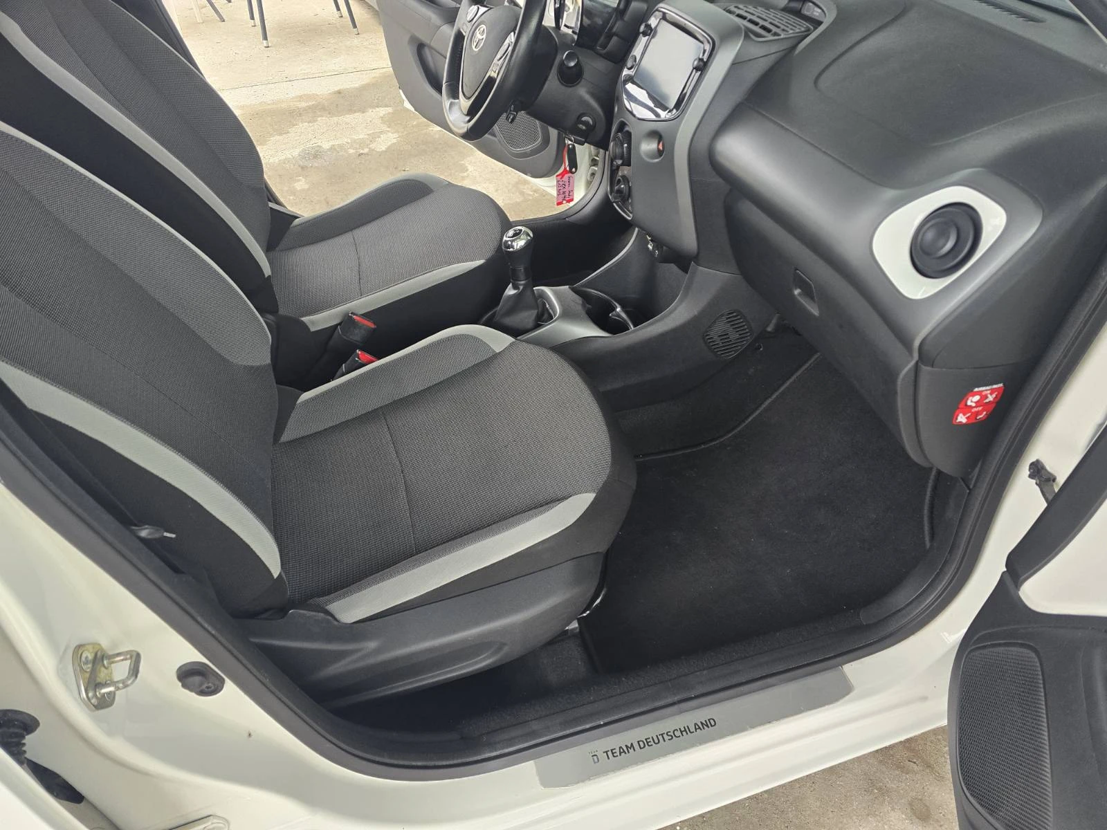 Toyota Aygo Камера| Джанти| Автопилот, снимка 11 - Автомобили и джипове - 54205133