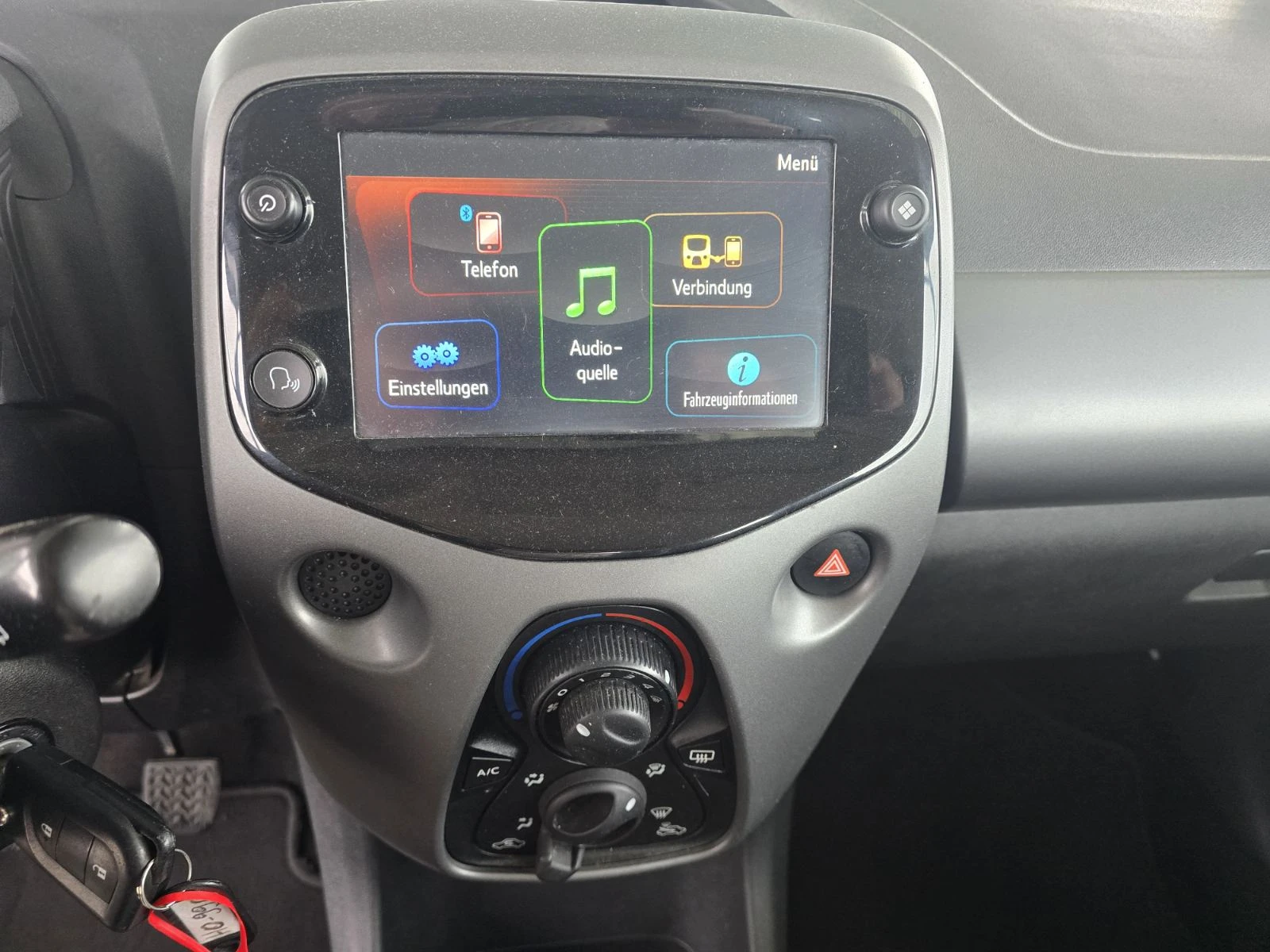 Toyota Aygo Камера| Джанти| Автопилот, снимка 13 - Автомобили и джипове - 54205133