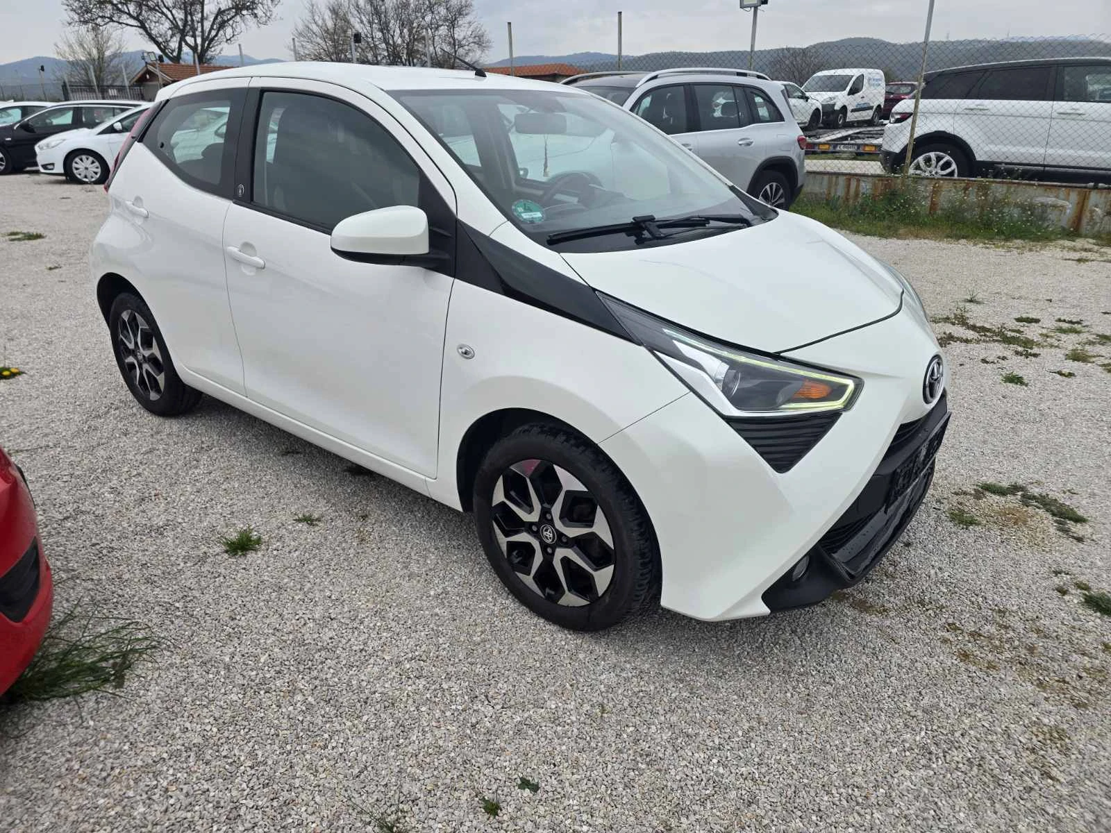 Toyota Aygo Камера| Джанти| Автопилот, снимка 3 - Автомобили и джипове - 54205133