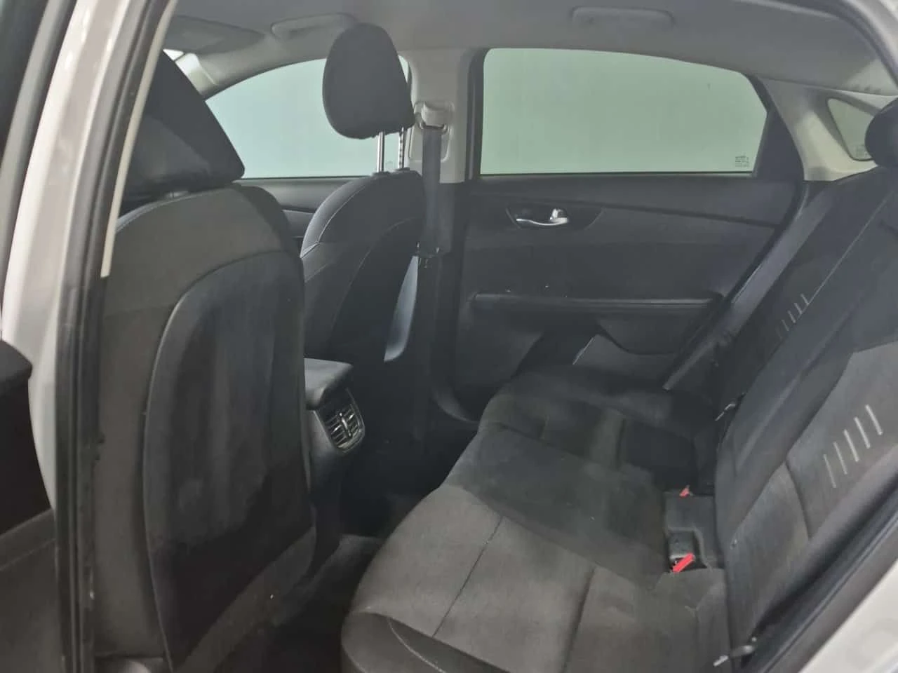 Kia Forte * EX * CARFAX * ���� �� �� | Mobile.bg � ����������� 12
