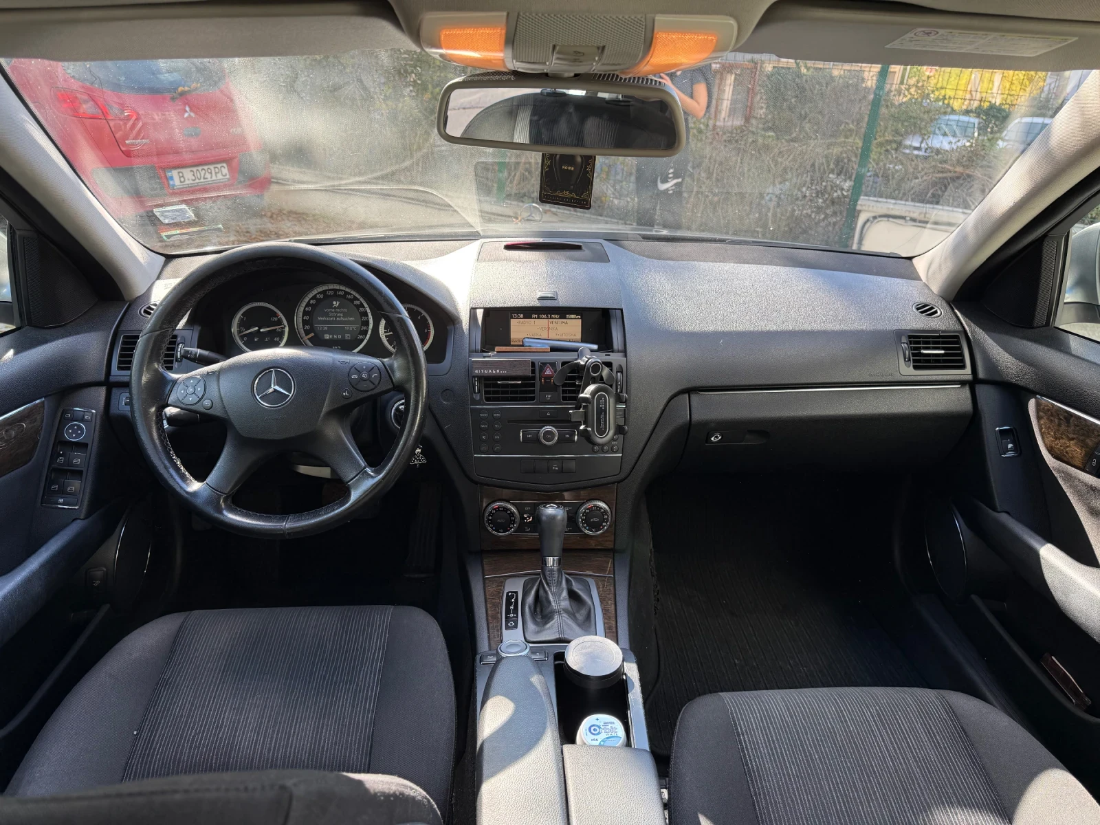 Mercedes-Benz C 220, снимка 5 - Автомобили и джипове - 55313369