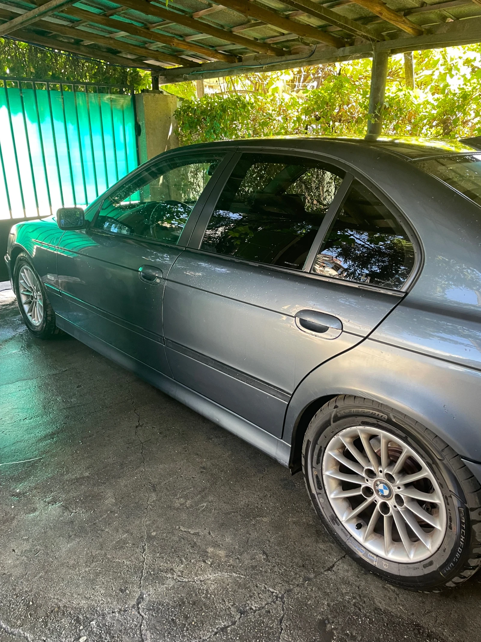 BMW 520 520i, снимка 2 - Автомобили и джипове - 55465056