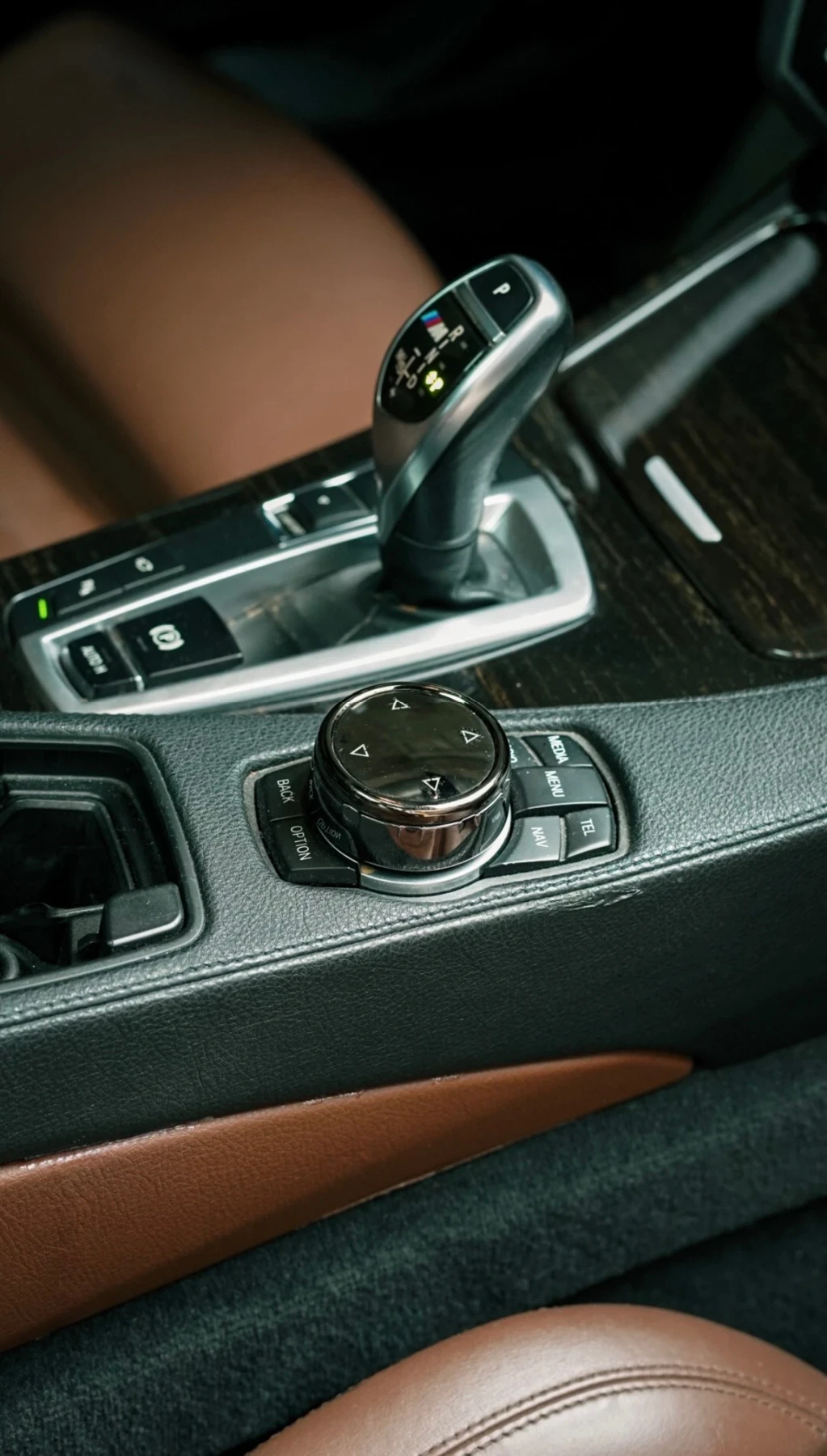 BMW 640 (313 кс) Steptronic, снимка 15 - Автомобили и джипове - 55465806