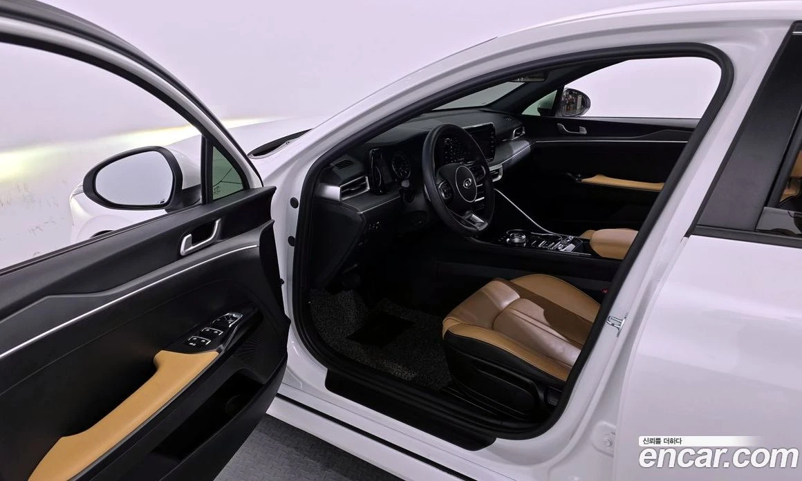 Kia K5 2.0 Trendy, снимка 10 - Автомобили и джипове - 55669029