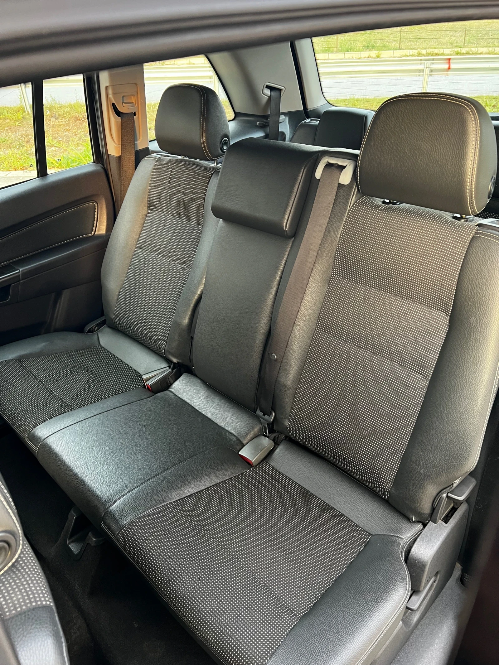 Opel Zafira 1.9 CDTI 16v 150к.с, снимка 7 - Автомобили и джипове - 56187594
