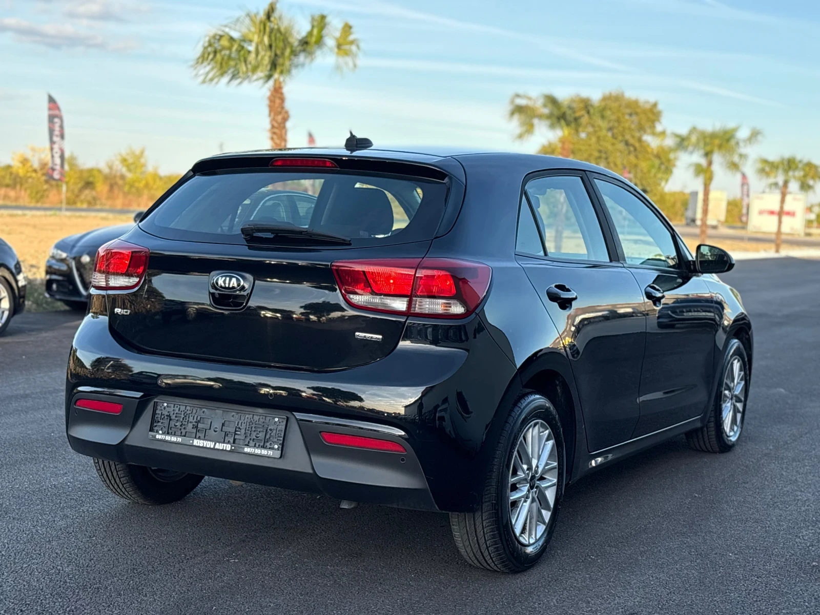 Kia Rio 1.4 CRDi 6ск* Камера* CarPlay* EURO6B* , снимка 5 - Автомобили и джипове - 56331175
