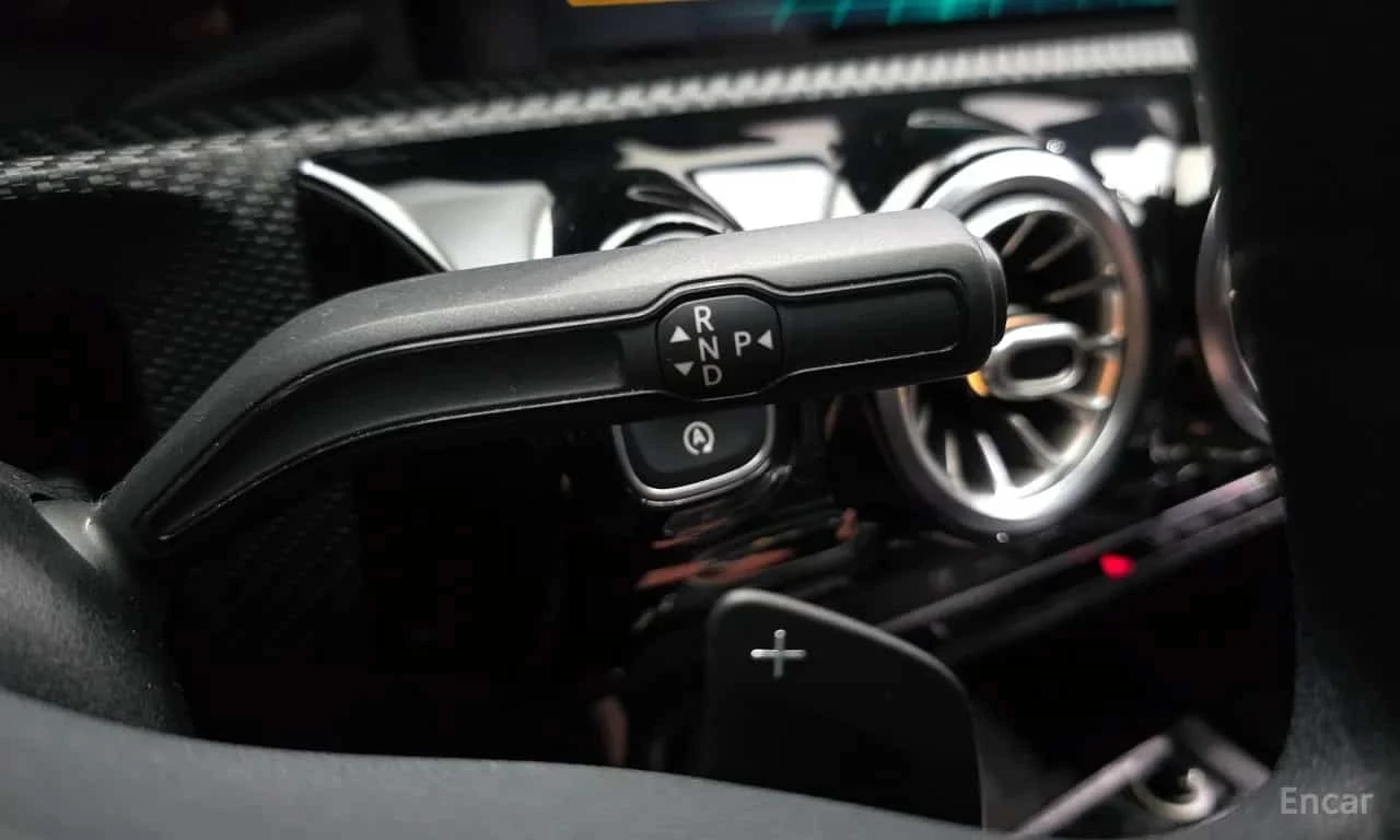 Mercedes-Benz A 220  Sedan * ��� ������������ ������ | Mobile.bg � ����������� 9