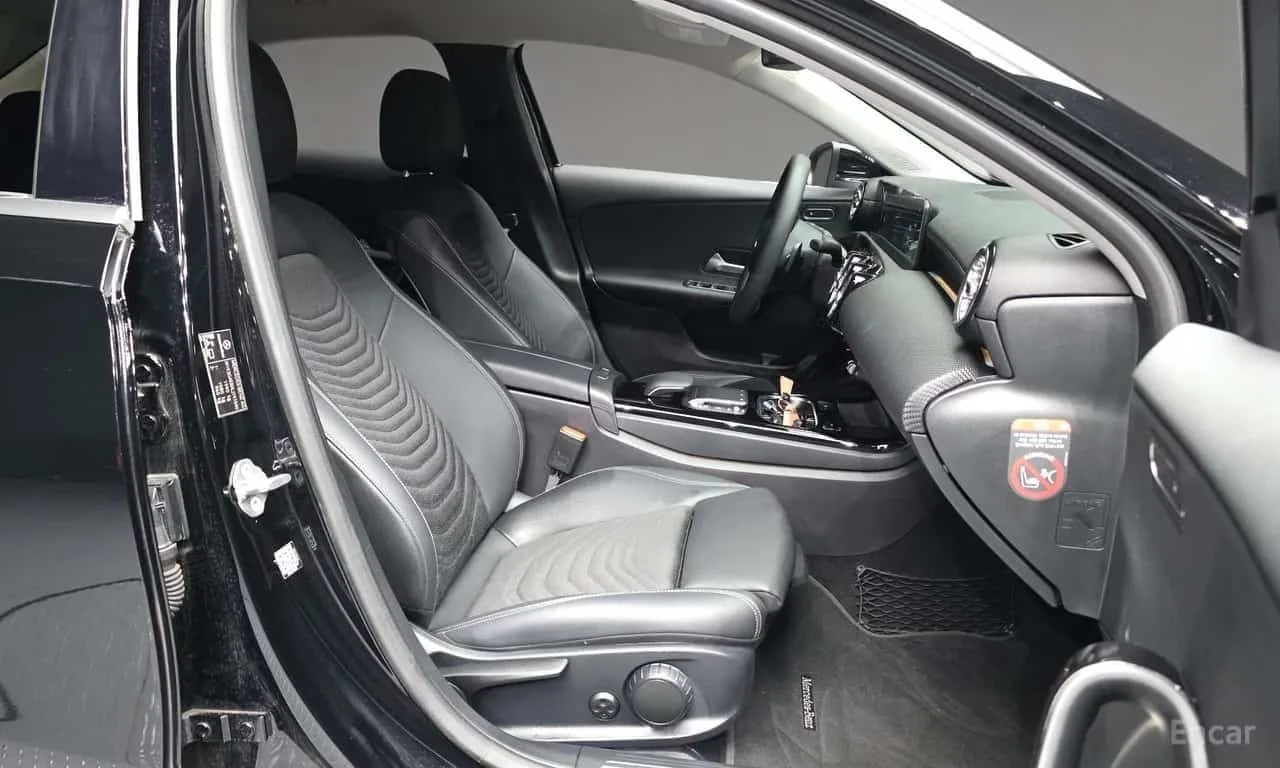 Mercedes-Benz A 220  Sedan * ��� ������������ ������ | Mobile.bg � ����������� 11