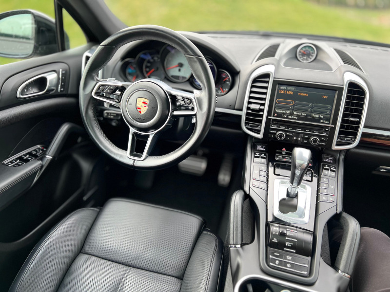 Porsche Cayenne 3.0D, panorama, снимка 2 - Автомобили и джипове - 46427942