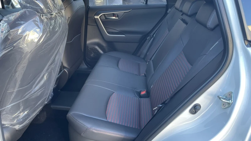 Toyota Rav4 PLUGIN HYBRID STYLE, снимка 11 - Автомобили и джипове - 50820519