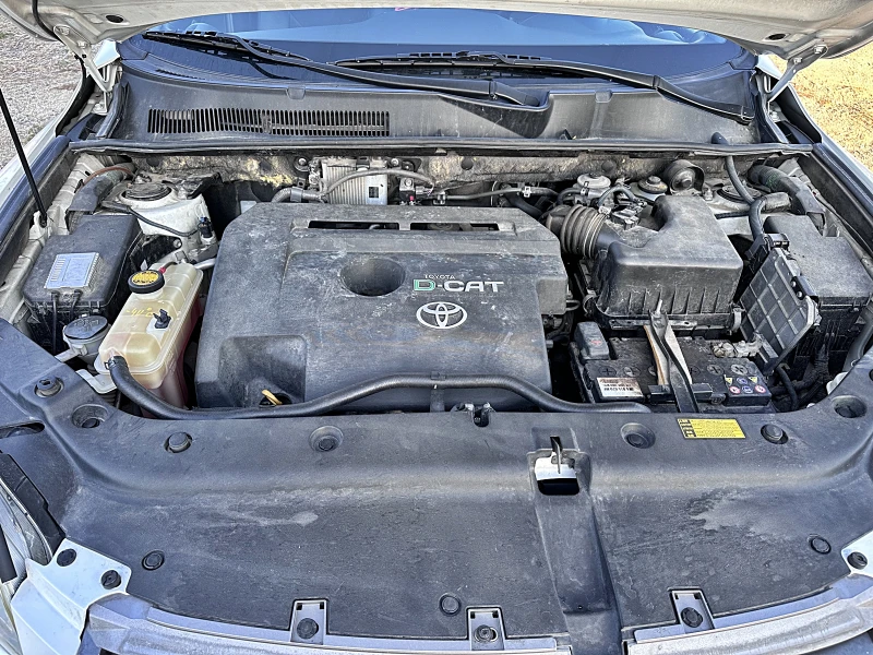Toyota Rav4 2.2!!!AUTOMAT!!!FULL!!!, снимка 14 - Автомобили и джипове - 52159374
