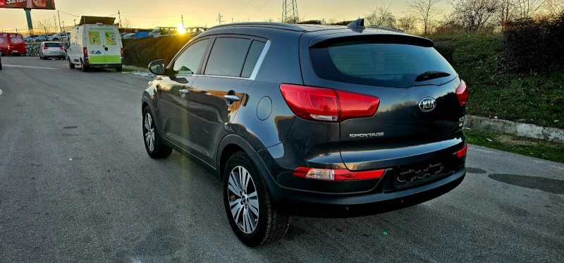 Kia Sportage 1.7 CRDI, снимка 2 - Автомобили и джипове - 52910901