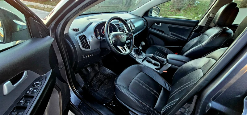 Kia Sportage 1.7 CRDI, снимка 8 - Автомобили и джипове - 52910901