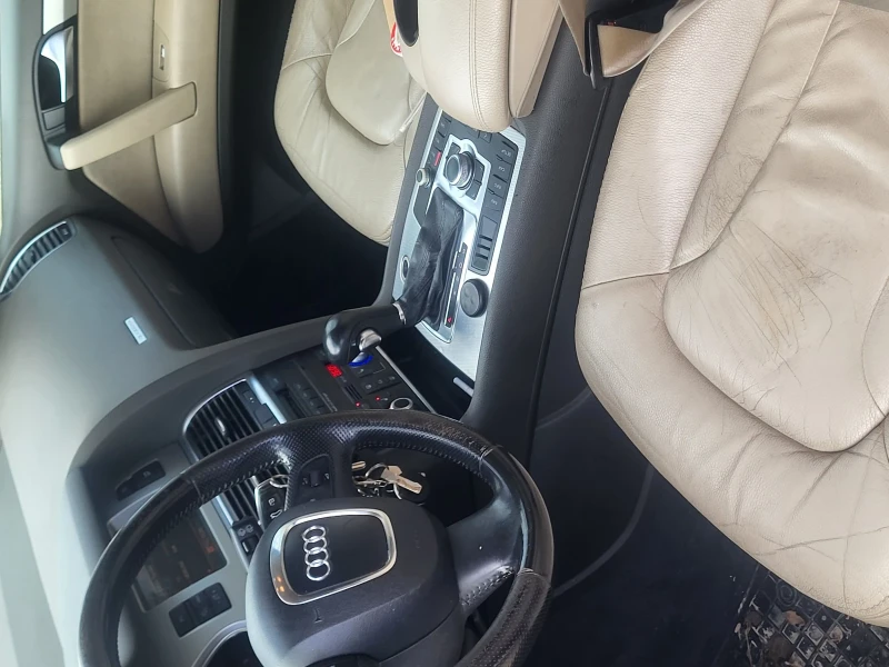 Audi Q7, снимка 4 - Автомобили и джипове - 53341202