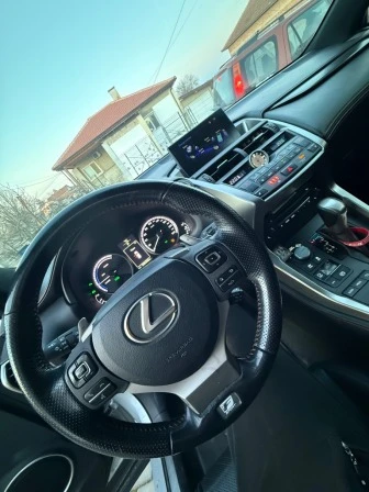 Lexus NX 300h SPORT, снимка 9 - Автомобили и джипове - 53951176