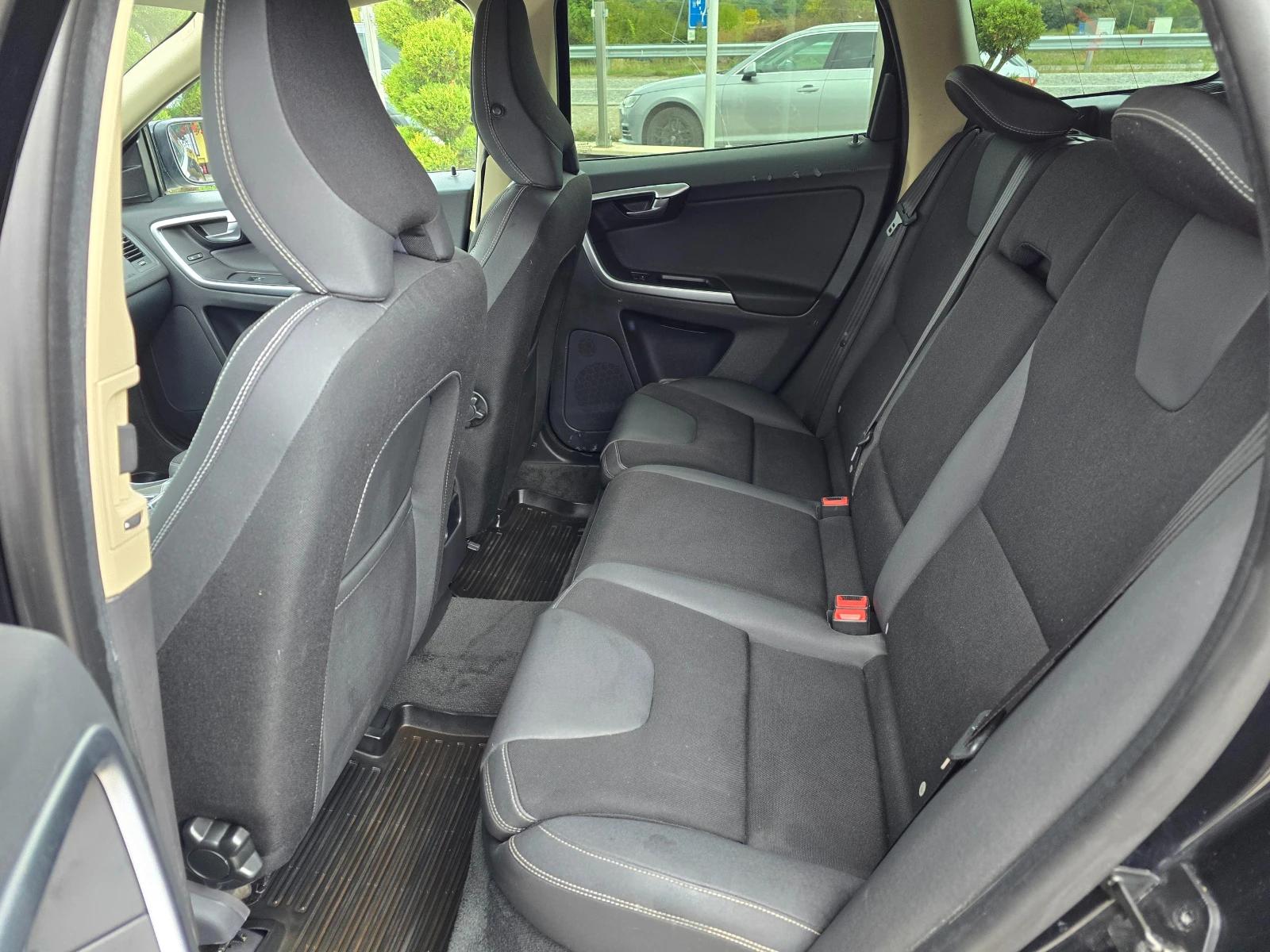 Volvo XC60 2.4 D  205 | Mobile.bg   11