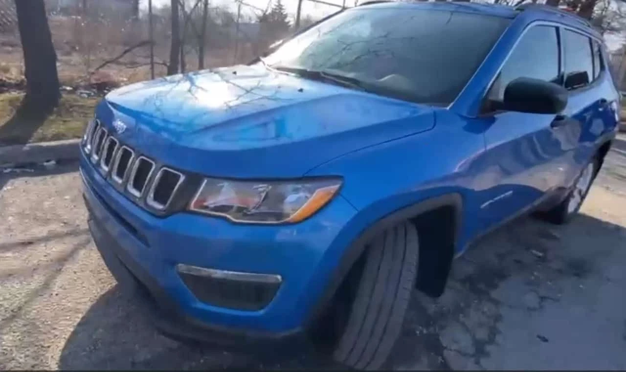 Jeep Compass * Sport * CARFAX * 2 КЛЮЧА * KEYLESS * ПОДГРЕВИ, снимка 7 - Автомобили и джипове - 54192570
