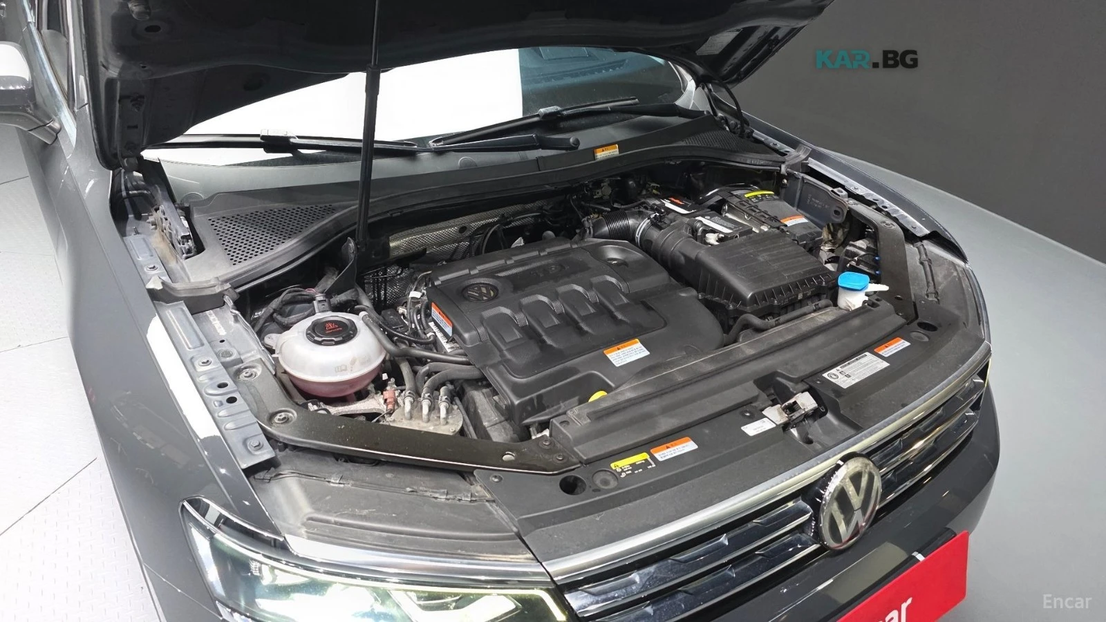 VW Tiguan 2.0TDI* 4MOTION* PRESTIGE* КОЖА* ПОДГРЕВ* ПАНОРАМА, снимка 6 - Автомобили и джипове - 55232892