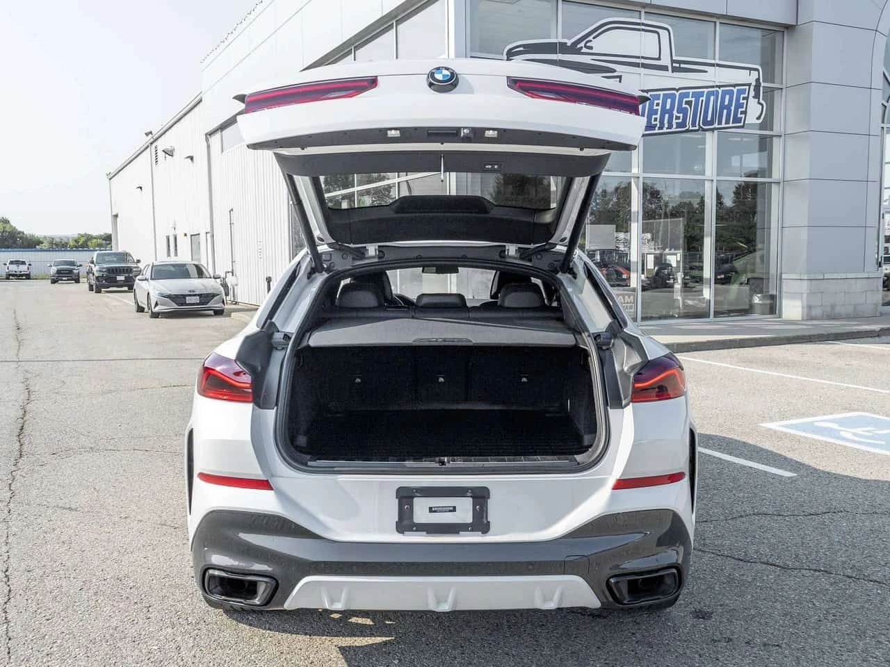 BMW X6 * 40i X640i | PREMIUM PKG | CARBON FIBRE PKG | CAR, снимка 8 - Автомобили и джипове - 55672012
