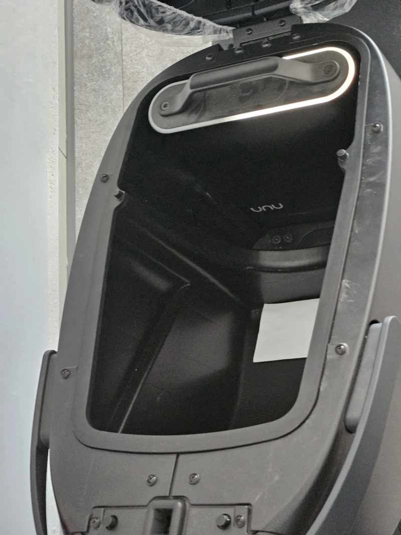 Други Друг UNU Scooter PRO, снимка 9 - Мотоциклети и мототехника - 50759118