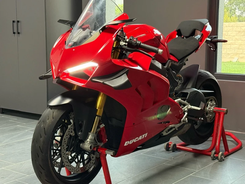 Ducati Panigale AKRAPOVIC, снимка 3 - Мотоциклети и мототехника - 51061198