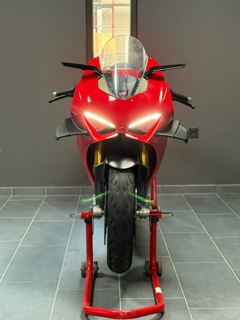 Ducati Panigale AKRAPOVIC, снимка 2 - Мотоциклети и мототехника - 51061198