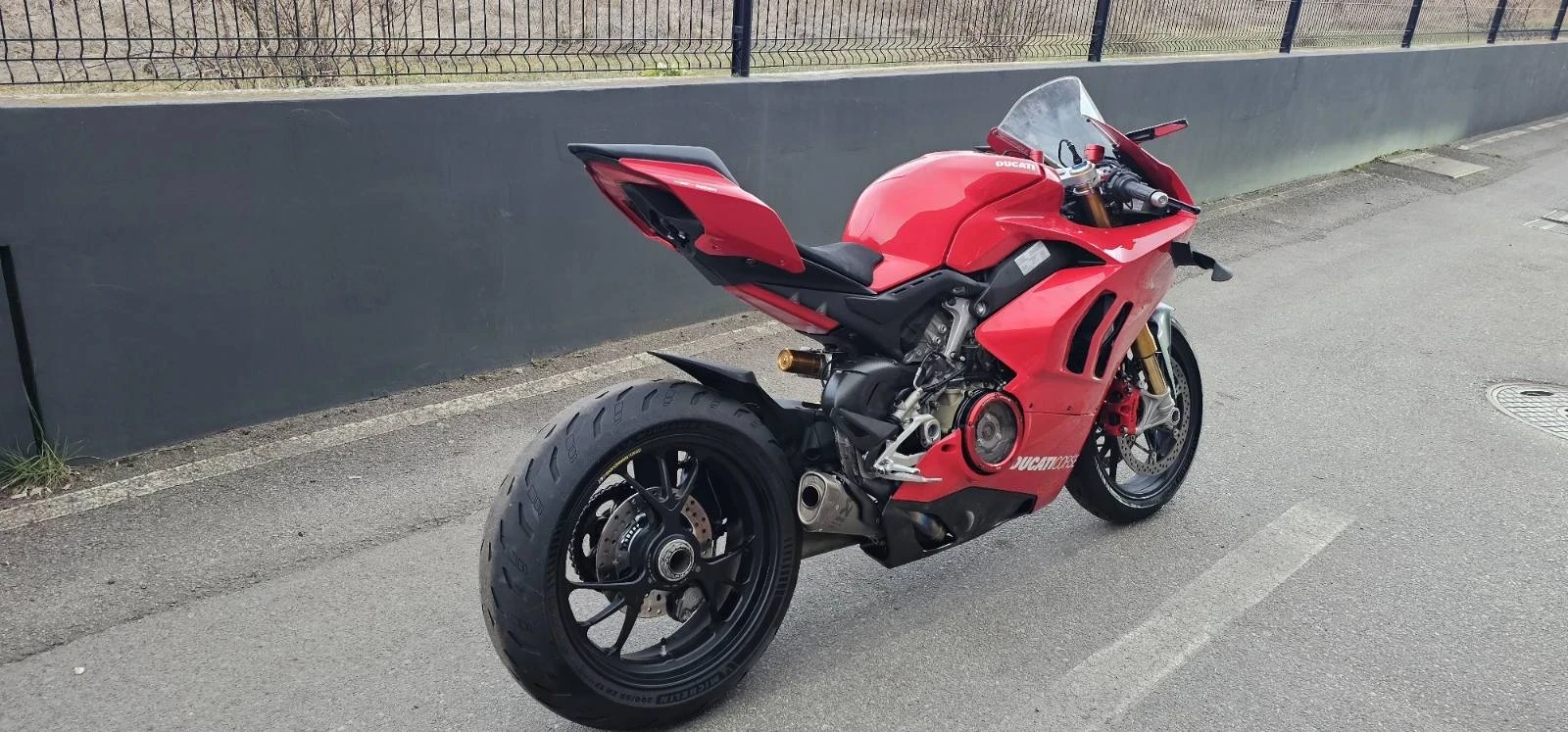 Ducati Panigale AKRAPOVIC - изображение 5