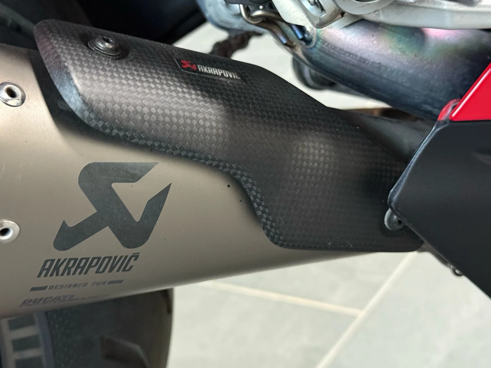 Ducati Panigale AKRAPOVIC | Mobile.bg   14