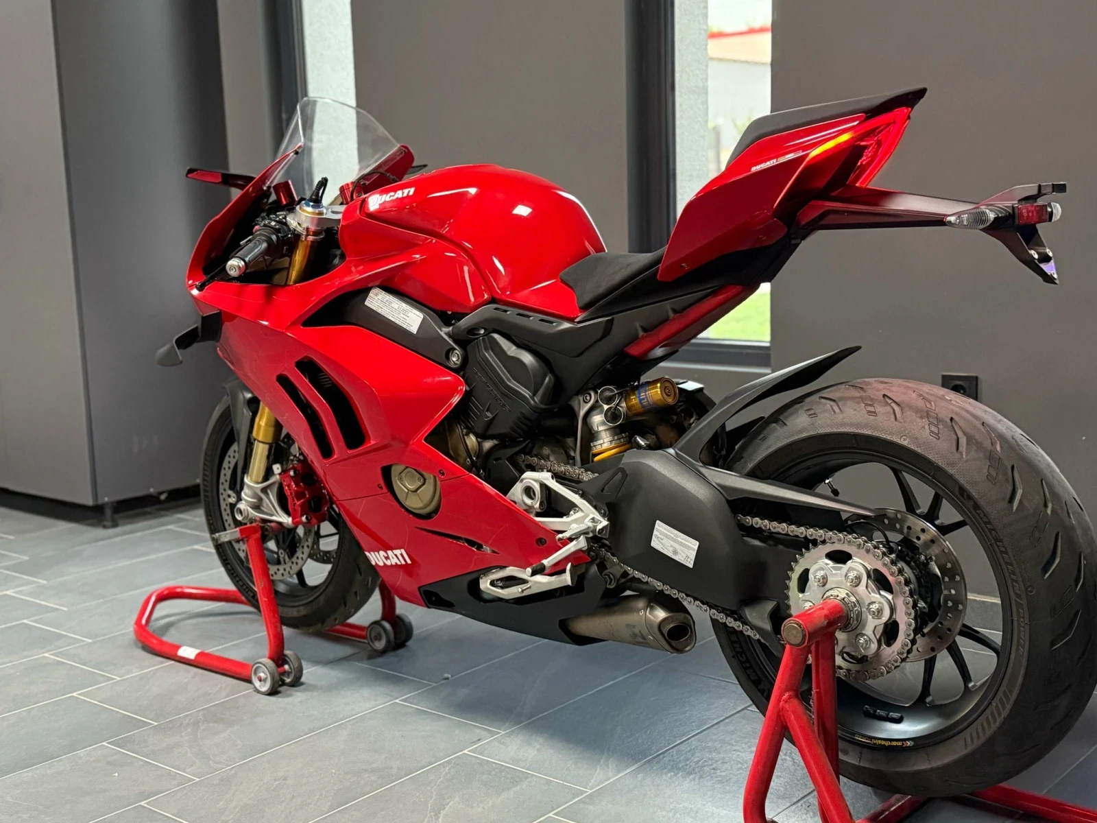 Ducati Panigale AKRAPOVIC - изображение 8