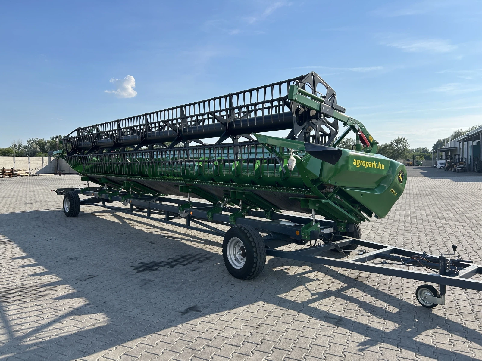 Комбайн John Deere T670i + JD630X ОБСЛУЖЕНА ЛИЗИНГ, снимка 16 - Селскостопанска техника - 55659567