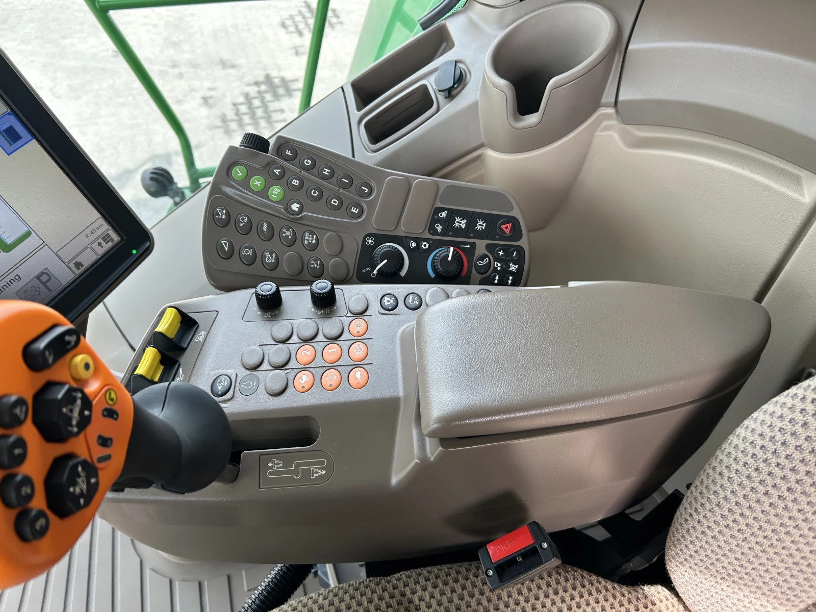 Комбайн John Deere T670i + JD630X ОБСЛУЖЕНА ЛИЗИНГ, снимка 13 - Селскостопанска техника - 55659567