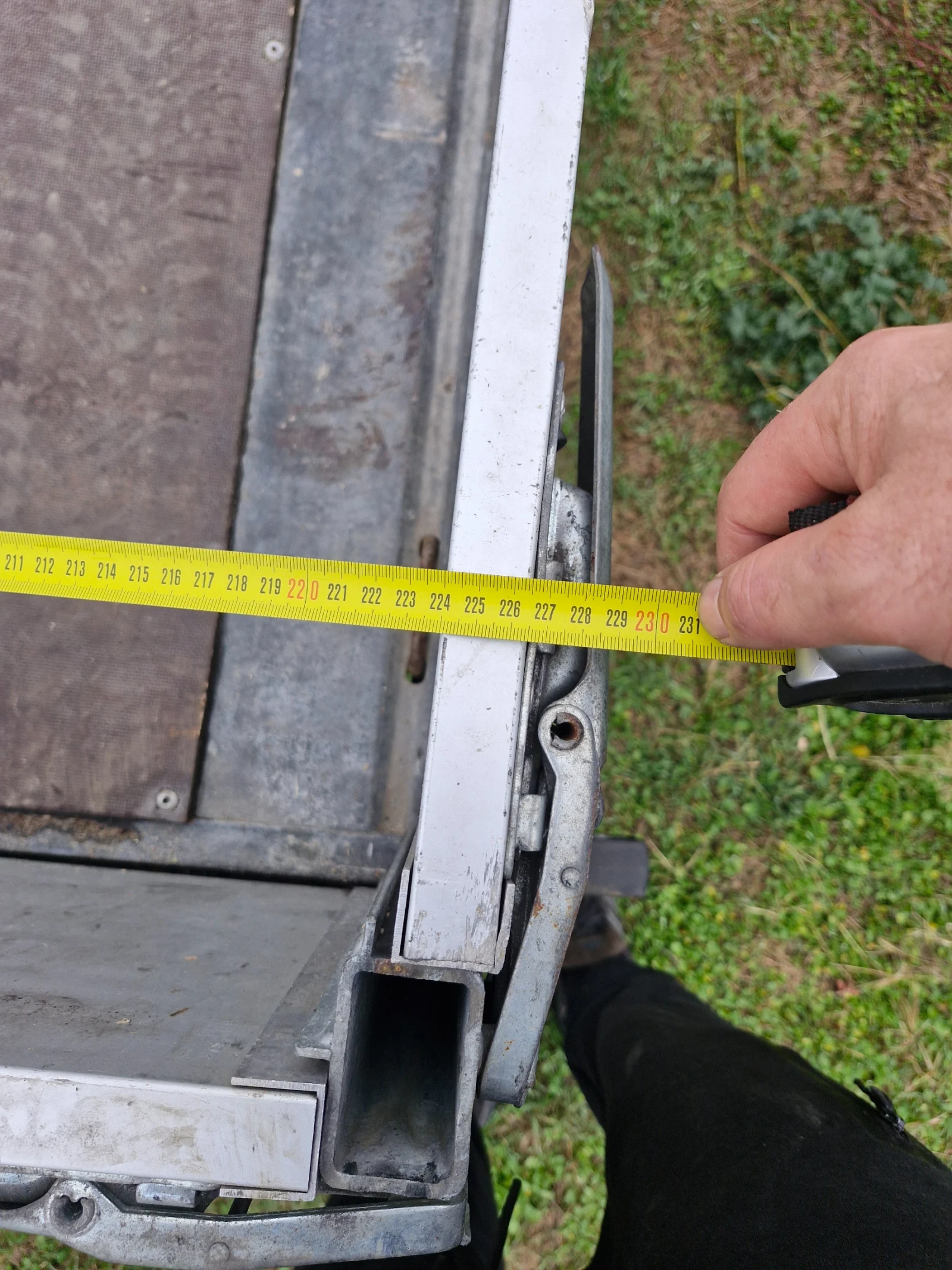 За автомобил Eduard EDUARD 3500KG, снимка 7 - Ремаркета - 56748445