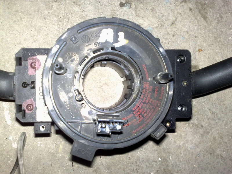 Лентов кабел за Ауди А3 98г.