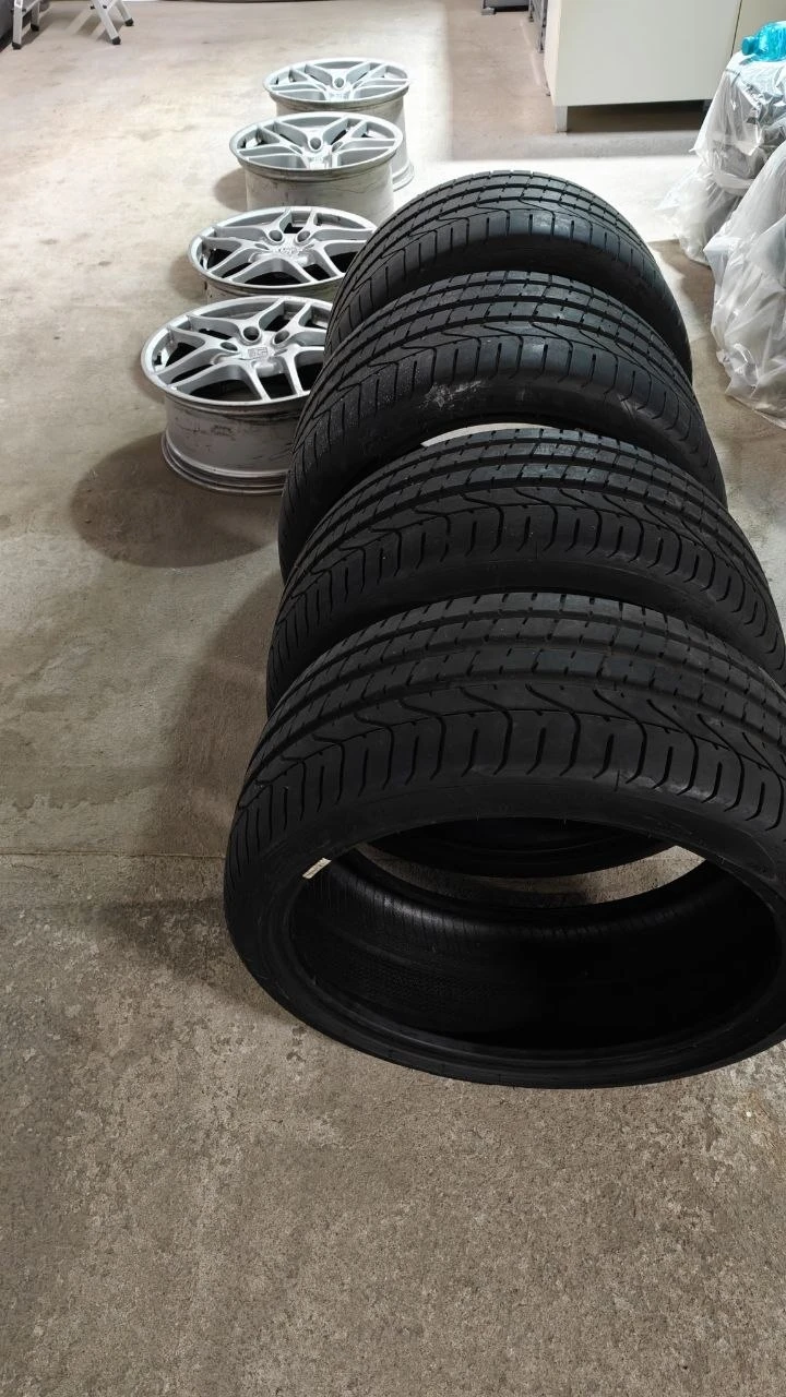 Гуми с джанти Pirelli 305/30R19, снимка 3 - Гуми и джанти - 53947377