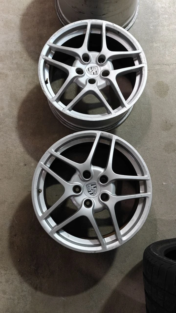 Гуми с джанти Pirelli 305/30R19, снимка 6 - Гуми и джанти - 53947377