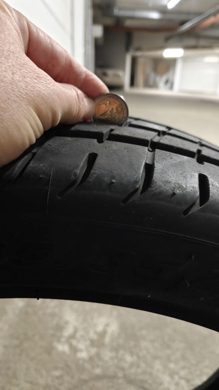 Гуми с джанти Pirelli 305/30R19, снимка 16 - Гуми и джанти - 53947377