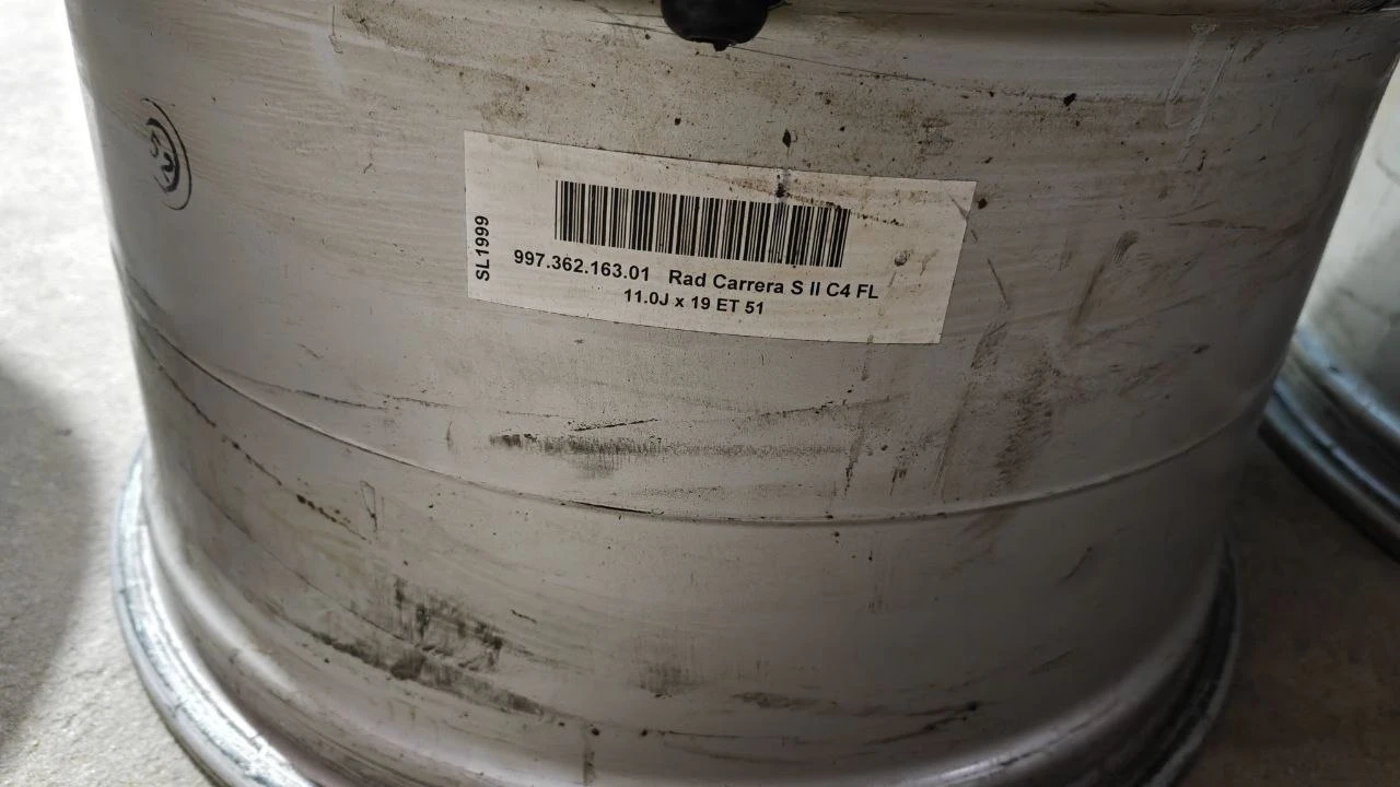 Гуми с джанти Pirelli 305/30R19, снимка 14 - Гуми и джанти - 53947377