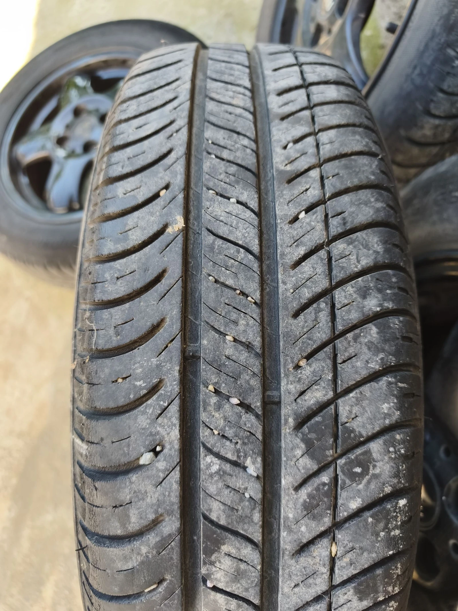 Гуми с джанти Michelin 175/65R15, снимка 3 - Гуми и джанти - 54994205