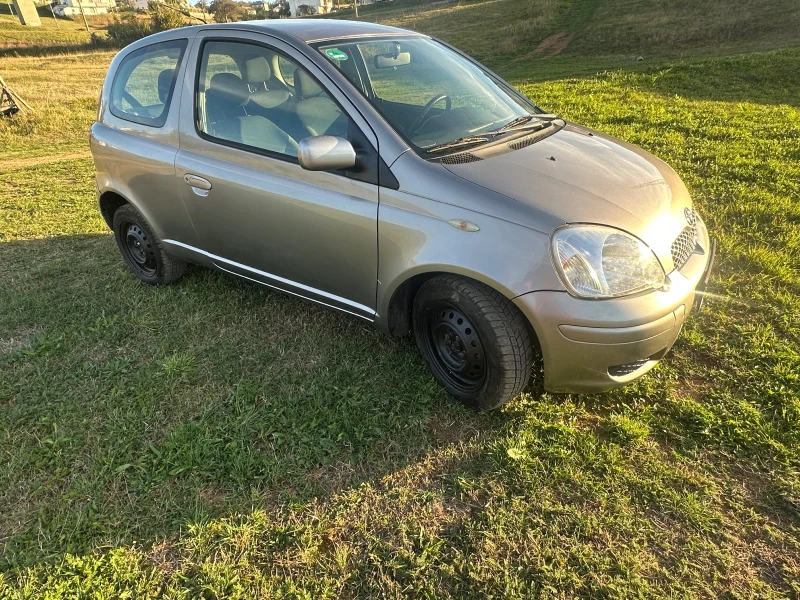 Toyota Yaris 1.3 vvti, снимка 3 - Автомобили и джипове - 47454324