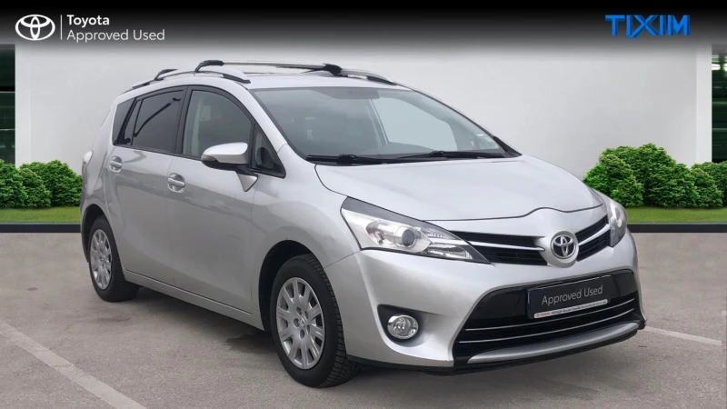 Toyota Verso, снимка 6 - Автомобили и джипове - 48386946