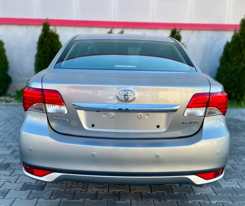 Toyota Avensis 2.2 177 к.с, снимка 7 - Автомобили и джипове - 49093041