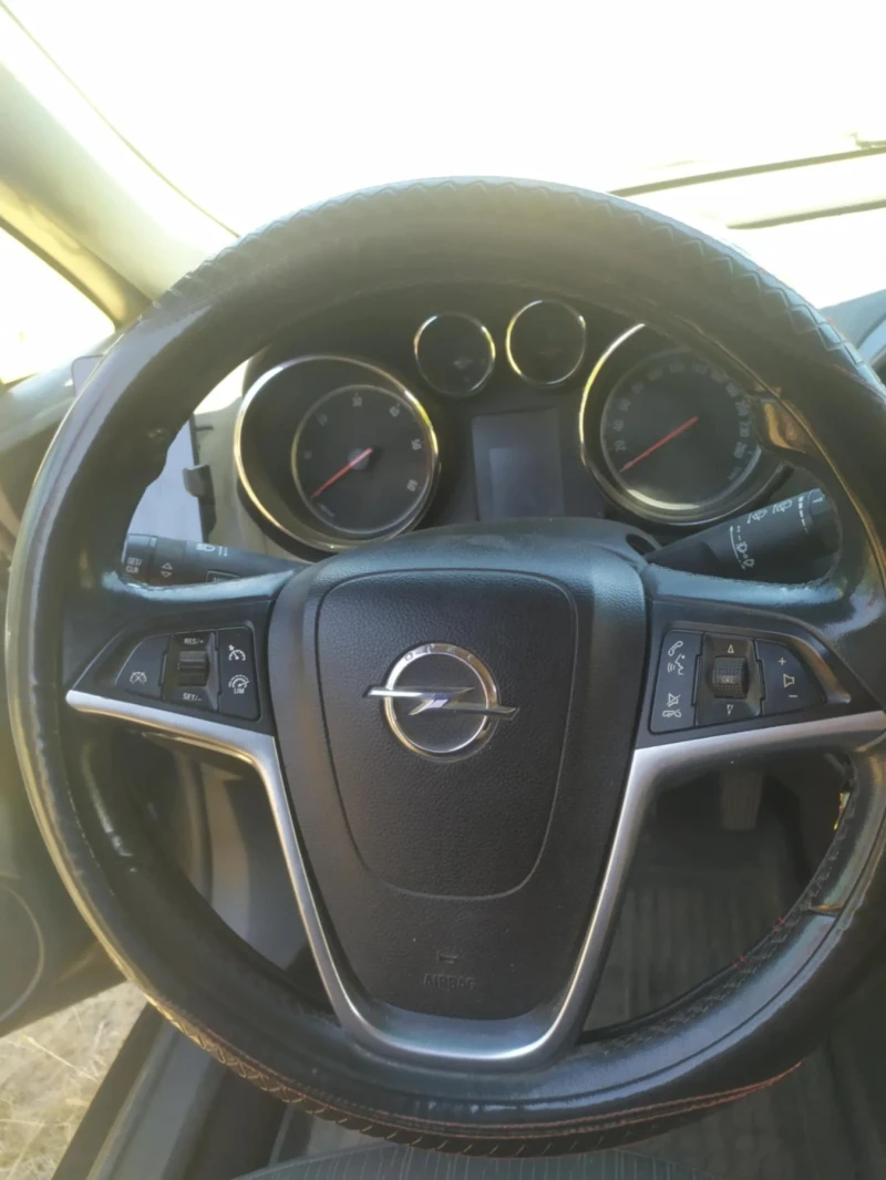 Opel Astra, снимка 11 - Автомобили и джипове - 52361016