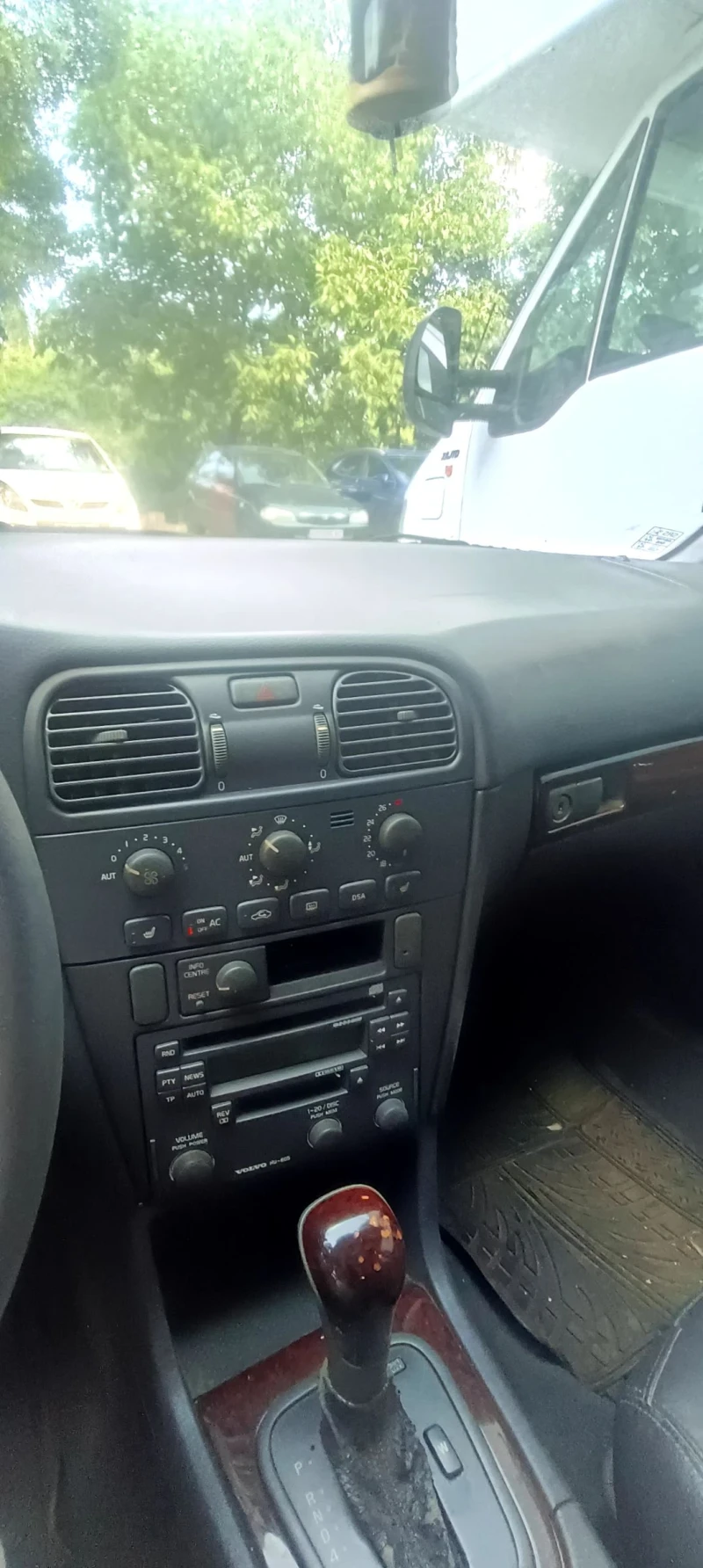 Volvo V40 2.0T газ, снимка 5 - Автомобили и джипове - 51908590